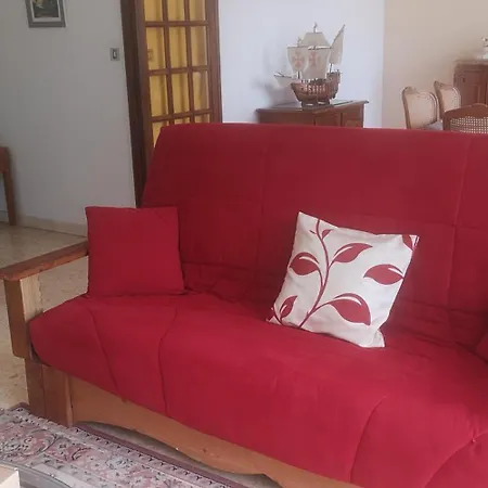 Appartement Dans Villa Avec Piscine Et Jardin Marguerittes Exterior foto