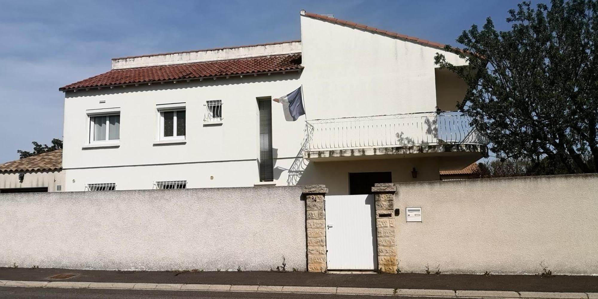 Apartamento Dans Avec Piscine Et Jardin